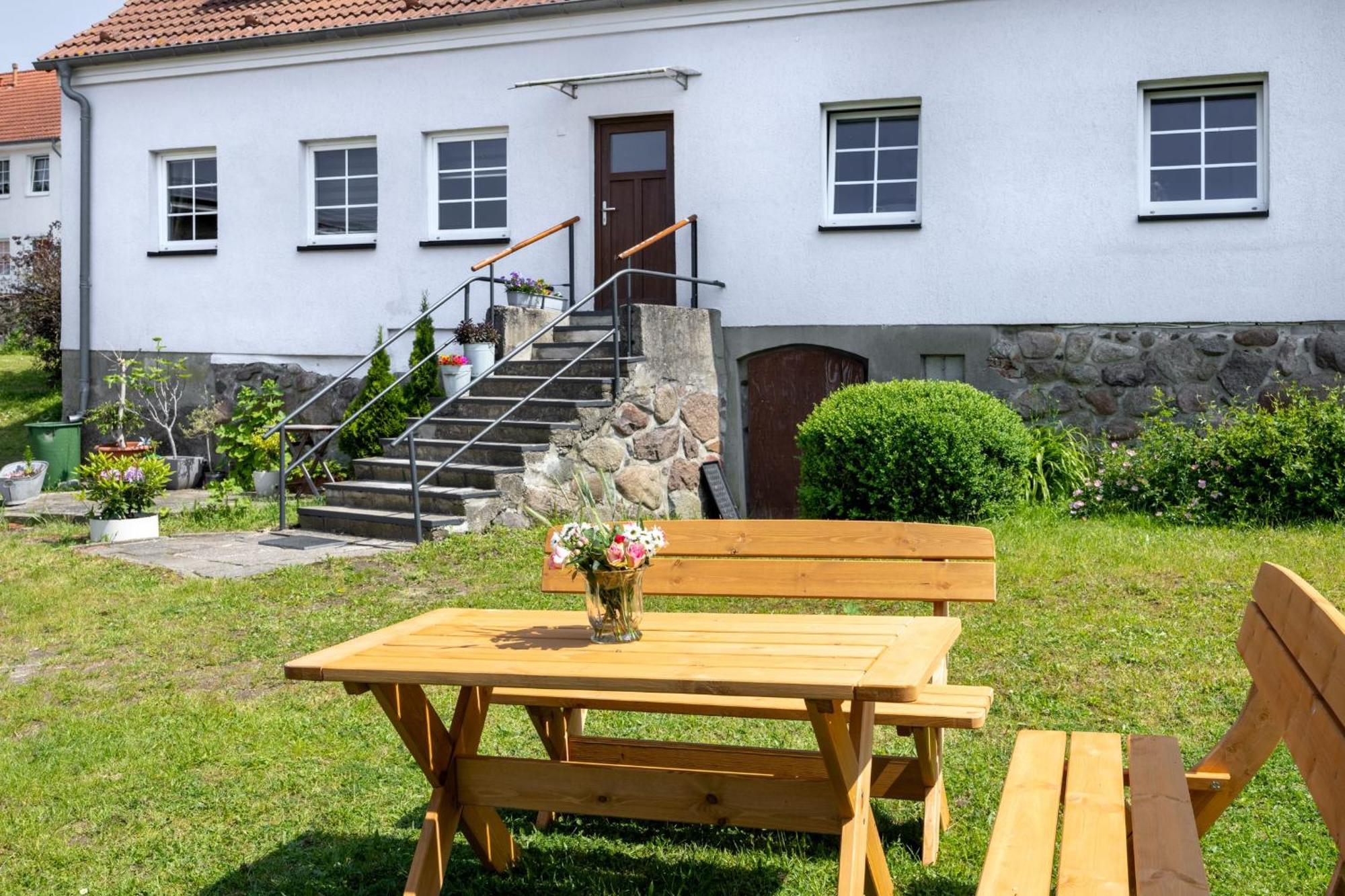 Ferienwohnung "Flori'S Ponyhof" Kröpelin Zewnętrze zdjęcie